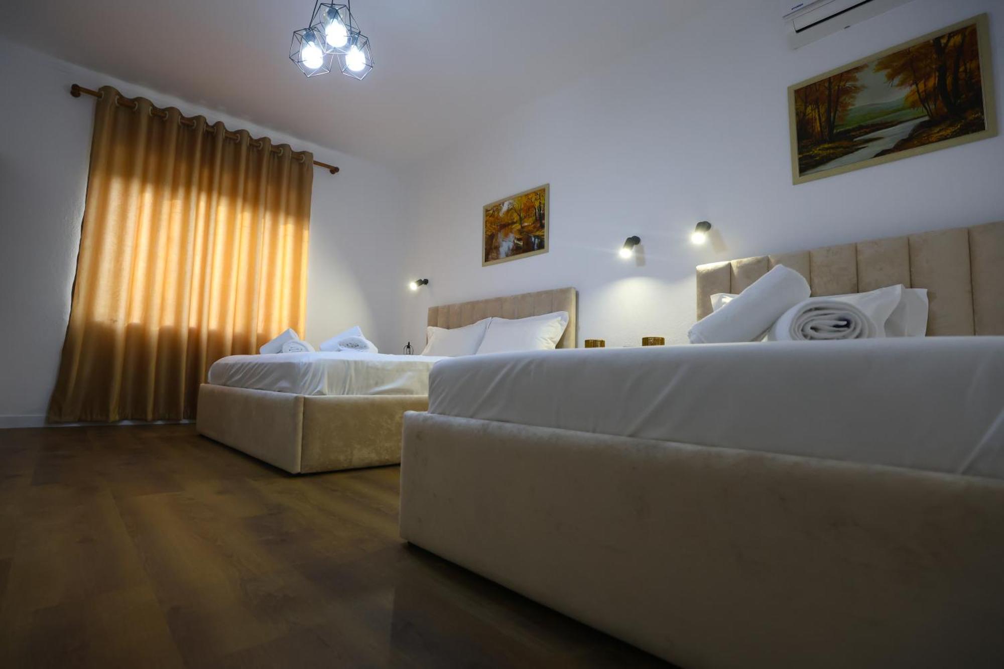 Vila Alizee Hotel 티라나 외부 사진