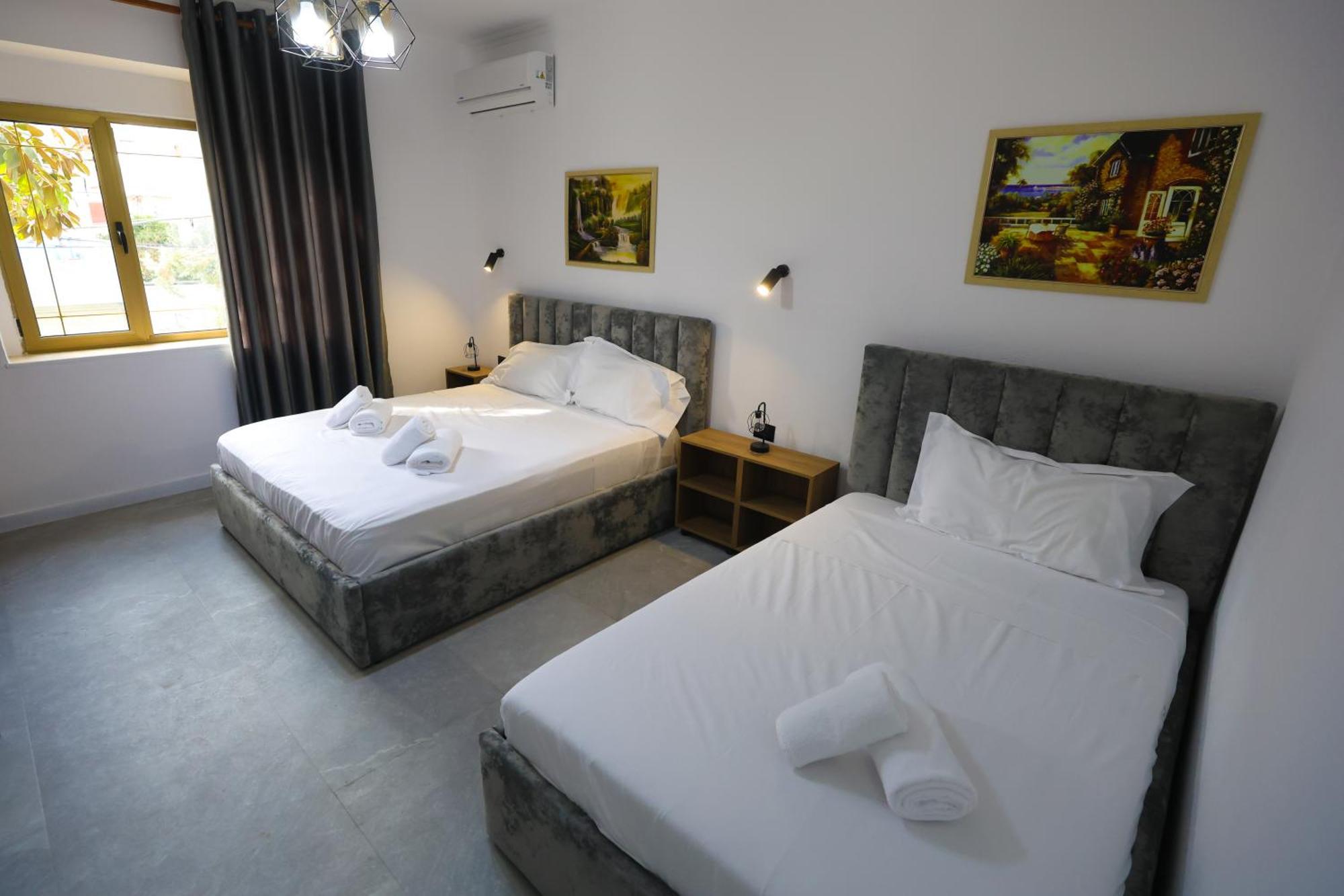 Vila Alizee Hotel 티라나 외부 사진