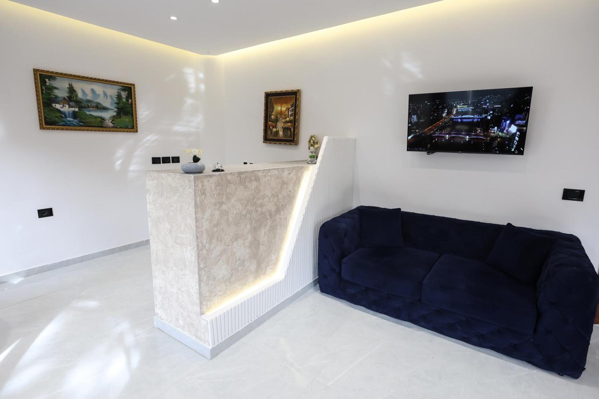 Vila Alizee Hotel 티라나 외부 사진